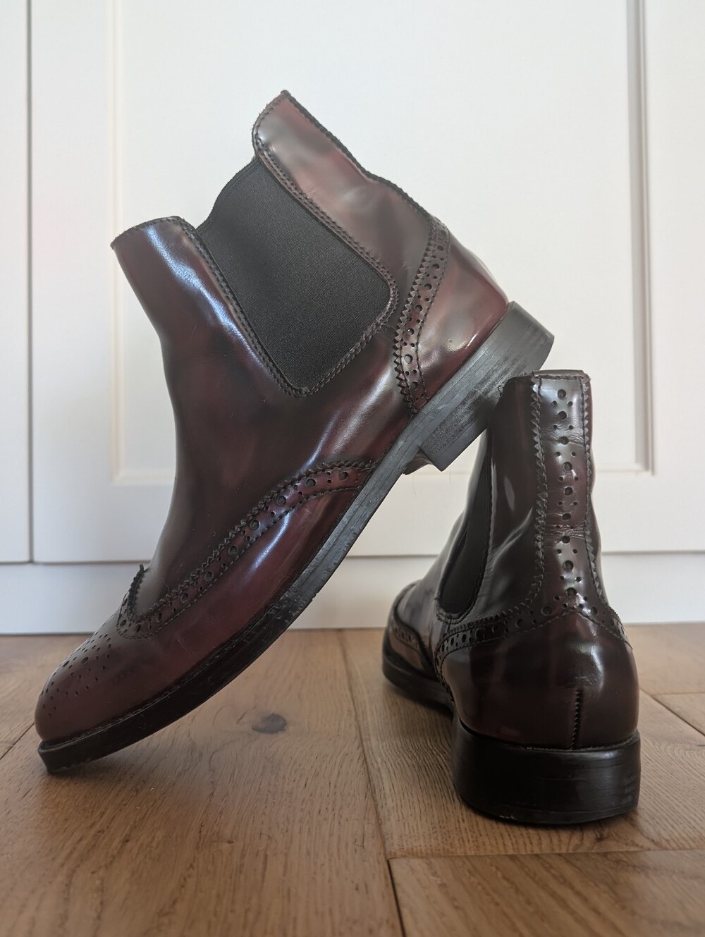 Church's Brogue Leather Chelsea Boots England. Made In Italy. Size 37/7 Oxblood.